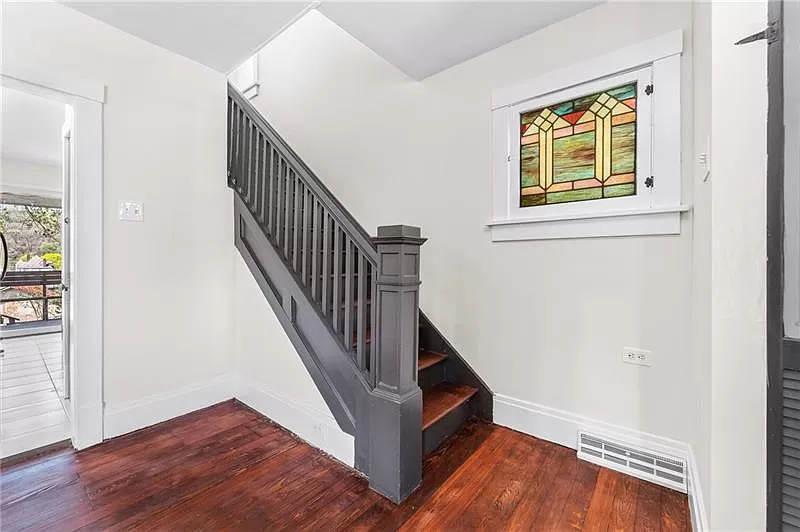 0ee7f0592a18bc3c2348b7b4b55683a9-uncropped_scaled_within_1536_1152