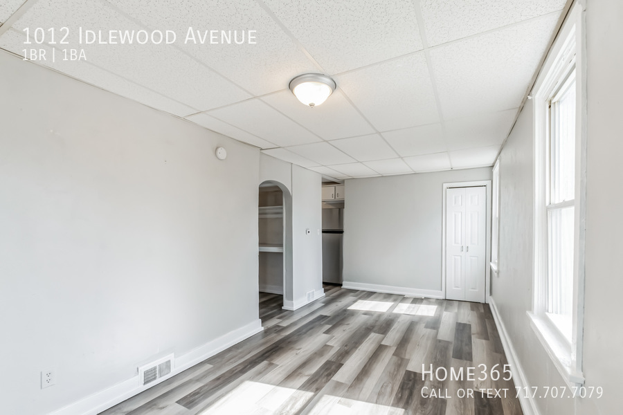 1-bedroom-bungalow-style-home-carnegie-pa-building-photo(2)