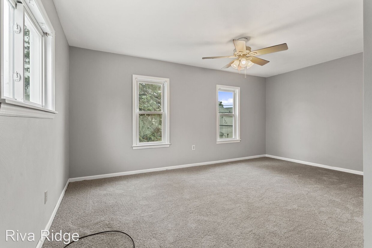 2-br-15-bath-house---2318-vondera-street-homestead-pa-building-photo(2)