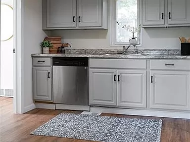 371d63a62929f661bca08c82e3888063-cc_ft_384