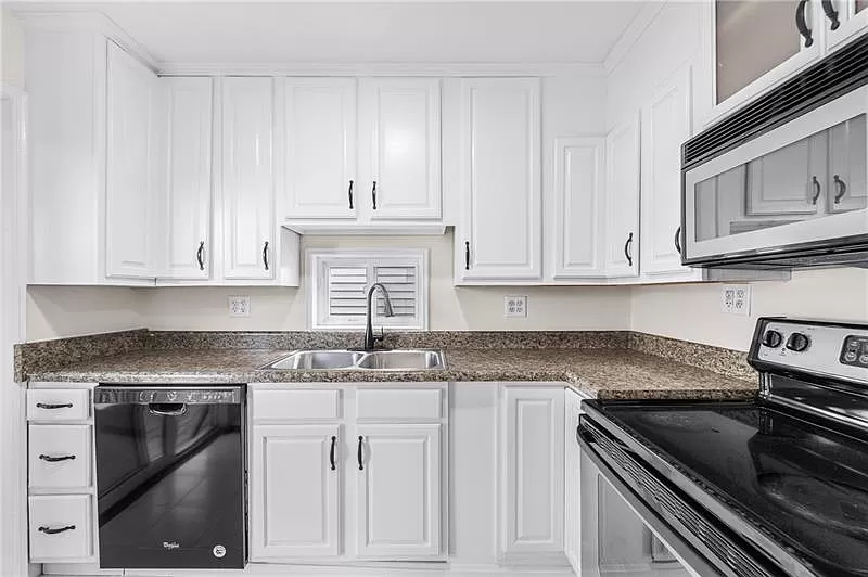 6012c3b9e9b963f83fc482c4fae18c4b-uncropped_scaled_within_1536_1152