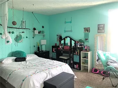 65cb93ef5b1bb66f89c39446aaec203f-cc_ft_384