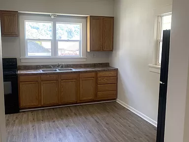 7836c0a5c28dd771d82c20a3509381e9-cc_ft_384