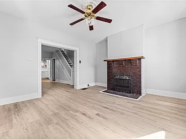 deb4d2a529e1433189e19303d2512e05-cc_ft_384