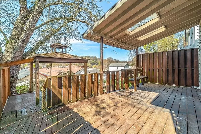 e98e8a300088528122b25297ac5ff54b-uncropped_scaled_within_1536_1152