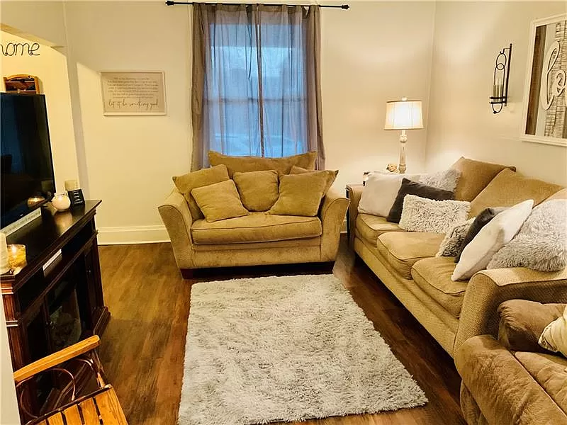 f27e66ce7e68632f44e54840b138b730-uncropped_scaled_within_1536_1152